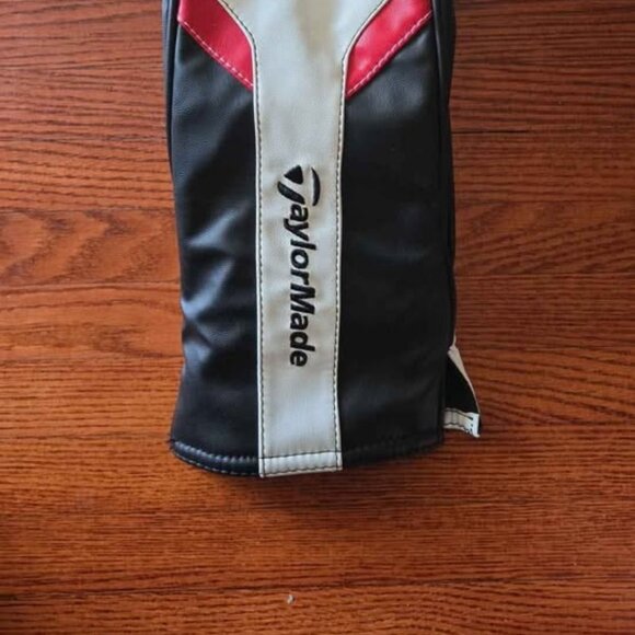 Taylormade driver headcover - Picture 3 of 4